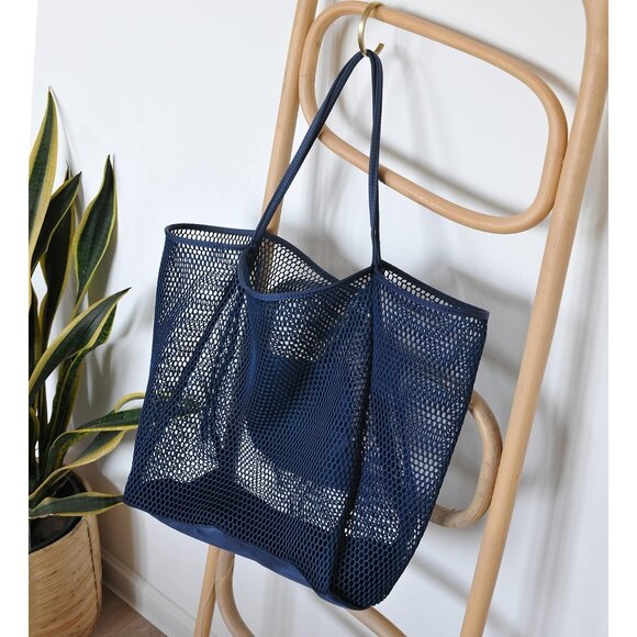 Women's Dark Blue Mesh Beach Nylon & Polyester No-closure Tote Shoulder Handbag - Picture 2 of 6